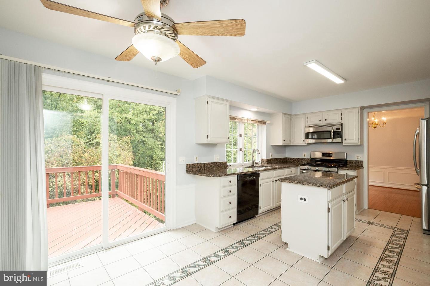 2902 CHEVOIT HILL CT, WOODBRIDGE, Virginia 22191, 4 Bedrooms Bedrooms, ,2 BathroomsBathrooms,Residential,For sale,2902 CHEVOIT HILL CT,VAPW2098984 MLS # VAPW2098984