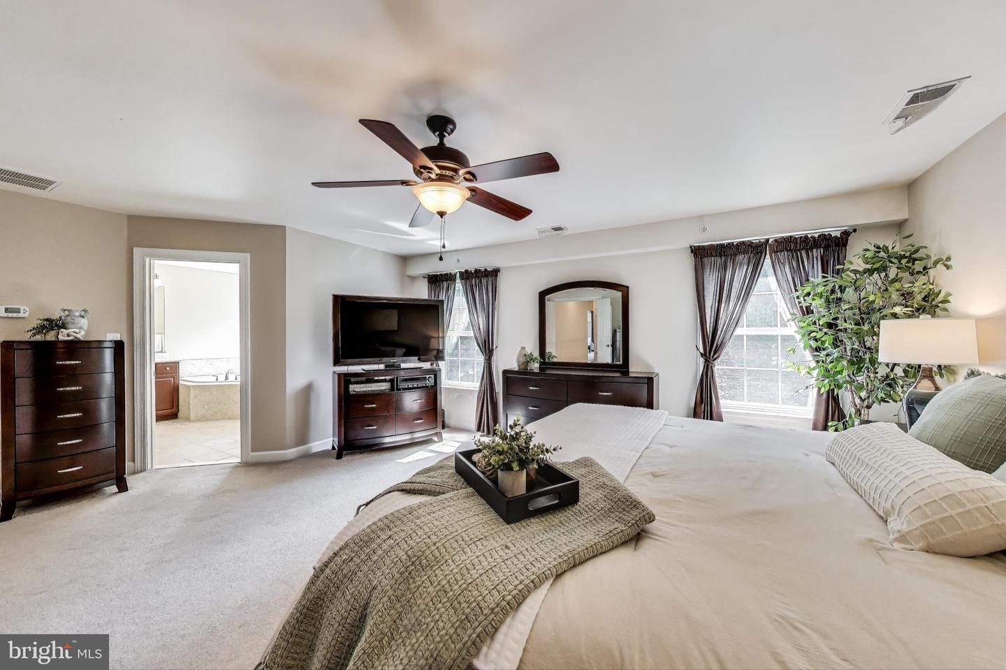 3105 EAGLE TALON ST, WOODBRIDGE, Virginia 22191, 4 Bedrooms Bedrooms, ,4 BathroomsBathrooms,Residential,For sale,3105 EAGLE TALON ST,VAPW2098988 MLS # VAPW2098988