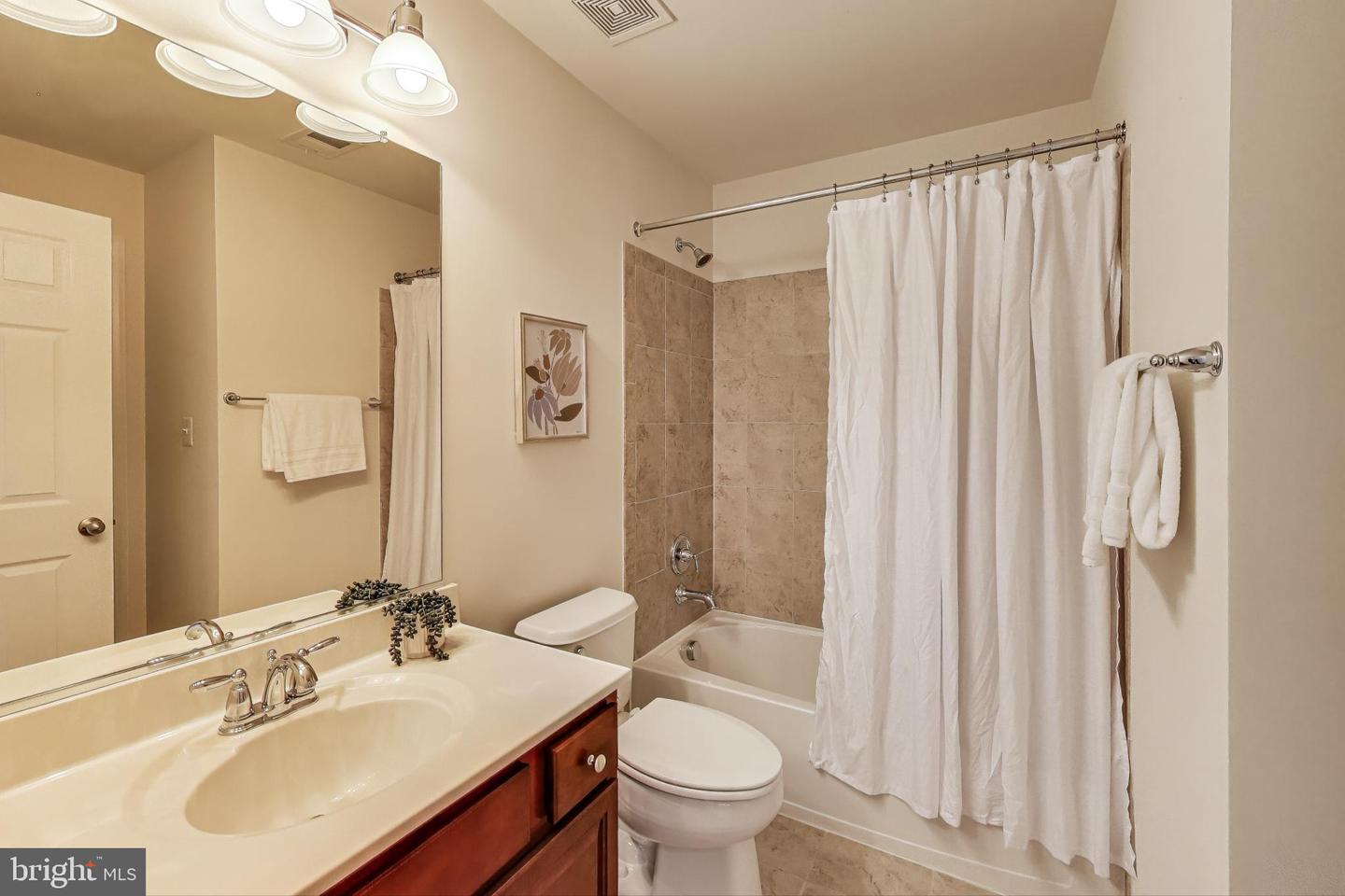 3105 EAGLE TALON ST, WOODBRIDGE, Virginia 22191, 4 Bedrooms Bedrooms, ,4 BathroomsBathrooms,Residential,For sale,3105 EAGLE TALON ST,VAPW2098988 MLS # VAPW2098988
