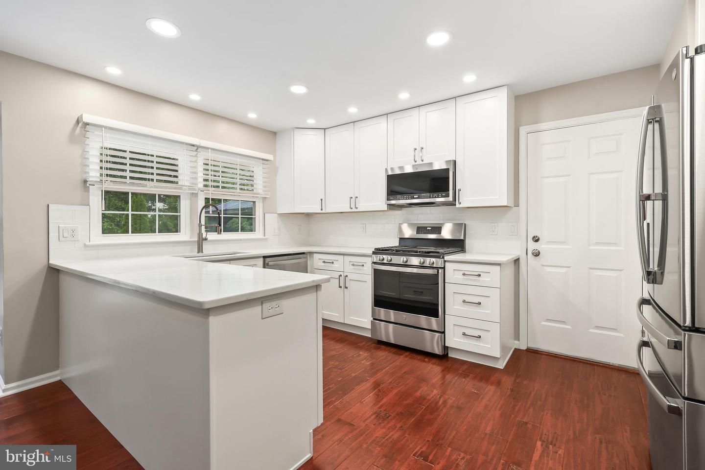 20751 STEAMSIDE PL, ASHBURN, Virginia 20147, 5 Bedrooms Bedrooms, ,3 BathroomsBathrooms,Residential,For sale,20751 STEAMSIDE PL,VALO2101658 MLS # VALO2101658