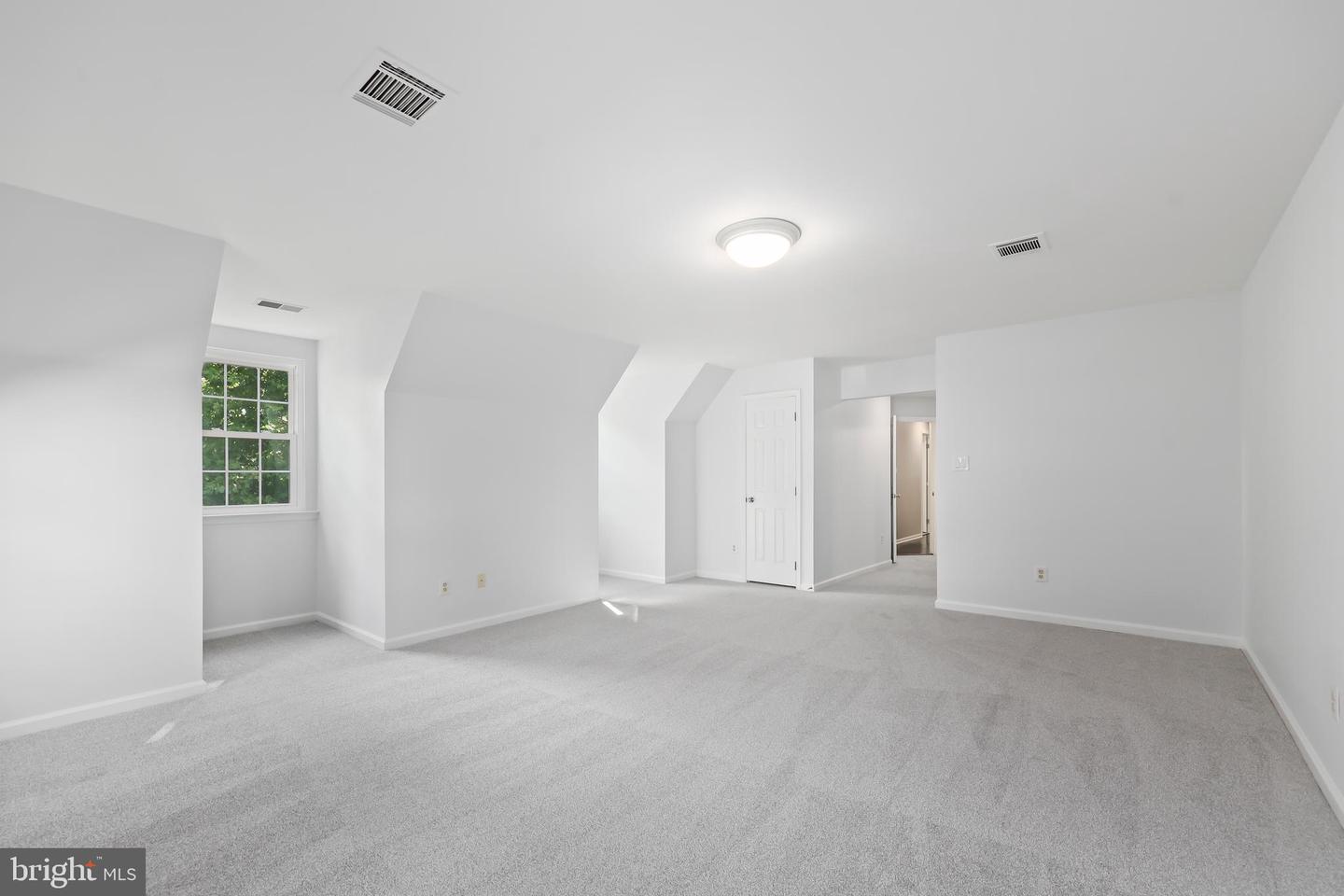 20751 STEAMSIDE PL, ASHBURN, Virginia 20147, 5 Bedrooms Bedrooms, ,3 BathroomsBathrooms,Residential,For sale,20751 STEAMSIDE PL,VALO2101658 MLS # VALO2101658