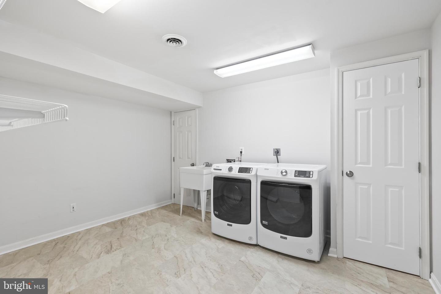 20751 STEAMSIDE PL, ASHBURN, Virginia 20147, 5 Bedrooms Bedrooms, ,3 BathroomsBathrooms,Residential,For sale,20751 STEAMSIDE PL,VALO2101658 MLS # VALO2101658