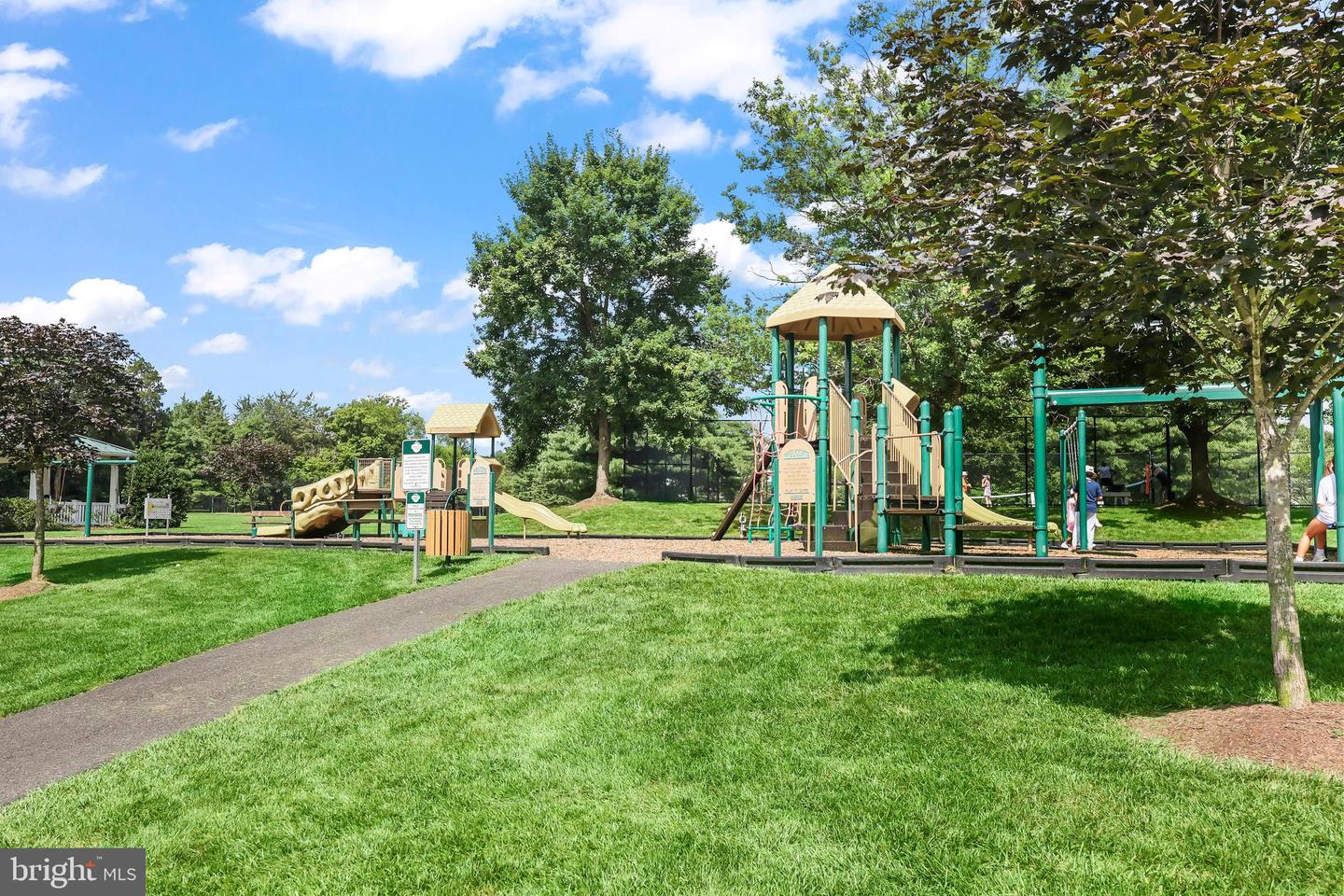 20751 STEAMSIDE PL, ASHBURN, Virginia 20147, 5 Bedrooms Bedrooms, ,3 BathroomsBathrooms,Residential,For sale,20751 STEAMSIDE PL,VALO2101658 MLS # VALO2101658