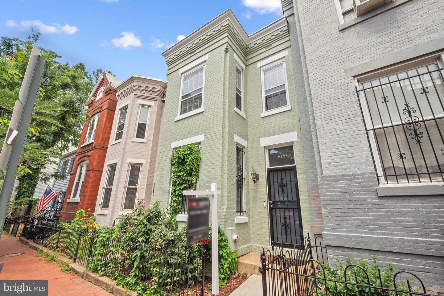 816 D ST NE, WASHINGTON, District Of Columbia 20002, 3 Bedrooms Bedrooms, ,2 BathroomsBathrooms,Residential,For sale,816 D ST NE,DCDC2209884 MLS # DCDC2209884