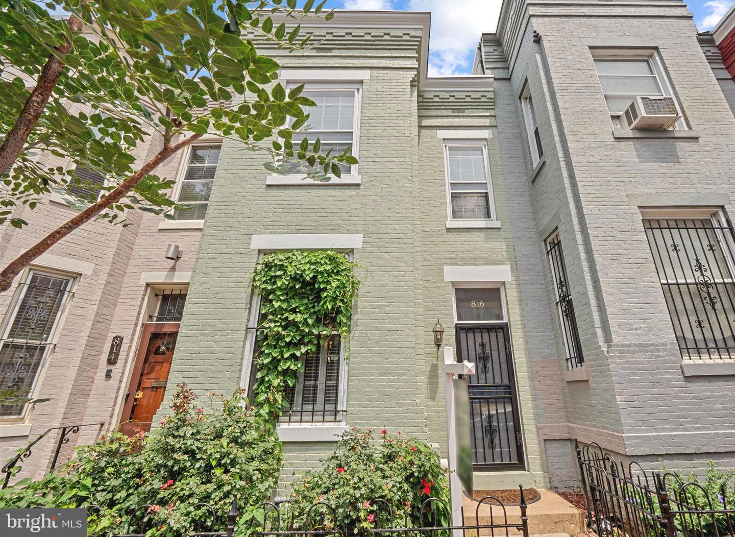 816 D ST NE, WASHINGTON, District Of Columbia 20002, 3 Bedrooms Bedrooms, ,2 BathroomsBathrooms,Residential,For sale,816 D ST NE,DCDC2209884 MLS # DCDC2209884
