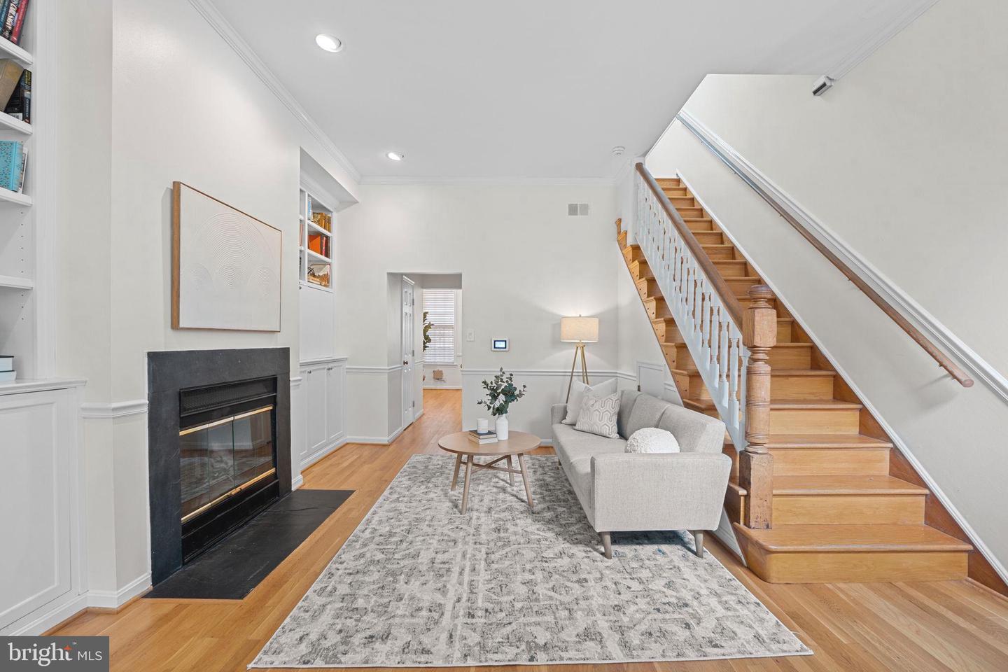 816 D ST NE, WASHINGTON, District Of Columbia 20002, 3 Bedrooms Bedrooms, ,2 BathroomsBathrooms,Residential,For sale,816 D ST NE,DCDC2209884 MLS # DCDC2209884