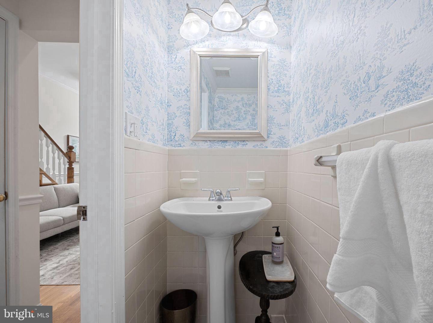 816 D ST NE, WASHINGTON, District Of Columbia 20002, 3 Bedrooms Bedrooms, ,2 BathroomsBathrooms,Residential,For sale,816 D ST NE,DCDC2209884 MLS # DCDC2209884
