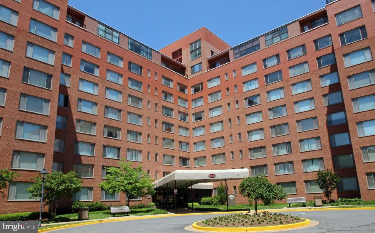 1111 ARLINGTON BLVD #432, ARLINGTON, Virginia 22209, ,1 BathroomBathrooms,Residential,For sale,1111 ARLINGTON BLVD #432,VAAR2060544 MLS # VAAR2060544