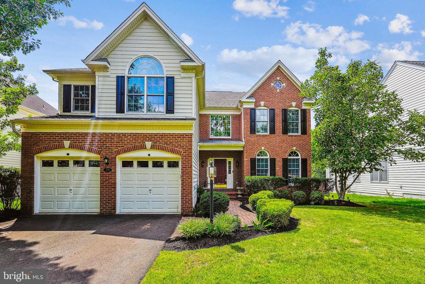 5518 HILLSMAN FARM LN, HAYMARKET, Virginia 20169, 4 Bedrooms Bedrooms, ,4 BathroomsBathrooms,Residential,For sale,5518 HILLSMAN FARM LN,VAPW2099016 MLS # VAPW2099016