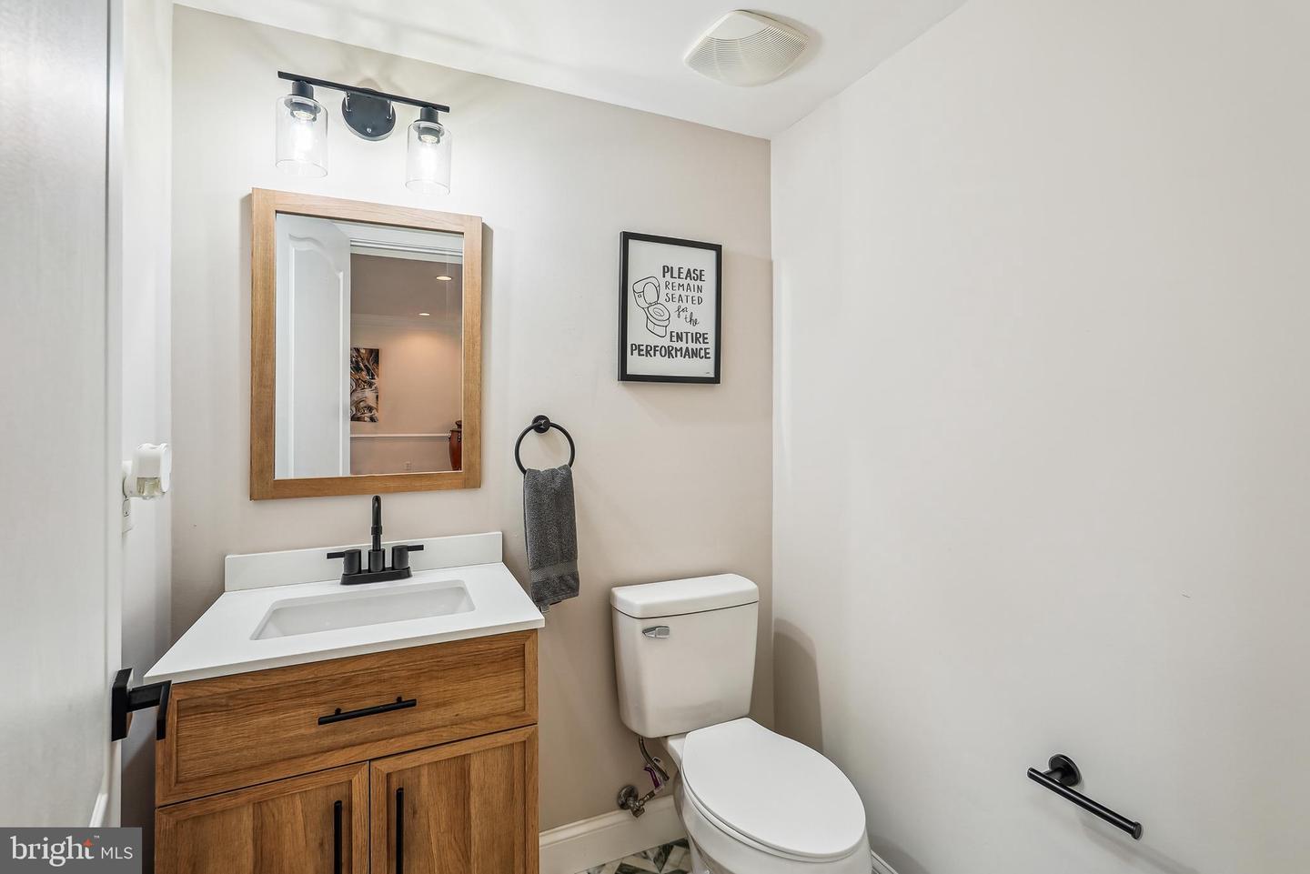 5518 HILLSMAN FARM LN, HAYMARKET, Virginia 20169, 4 Bedrooms Bedrooms, ,4 BathroomsBathrooms,Residential,For sale,5518 HILLSMAN FARM LN,VAPW2099016 MLS # VAPW2099016