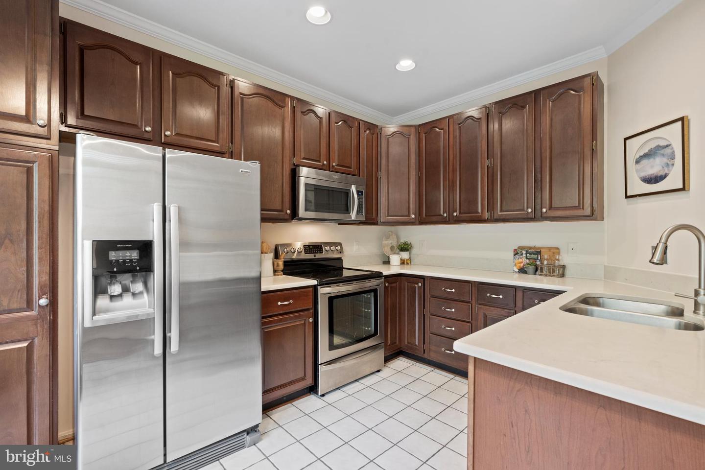6609 DUNWICH WAY, ALEXANDRIA, Virginia 22315, 3 Bedrooms Bedrooms, ,3 BathroomsBathrooms,Residential,For sale,6609 DUNWICH WAY,VAFX2254982 MLS # VAFX2254982