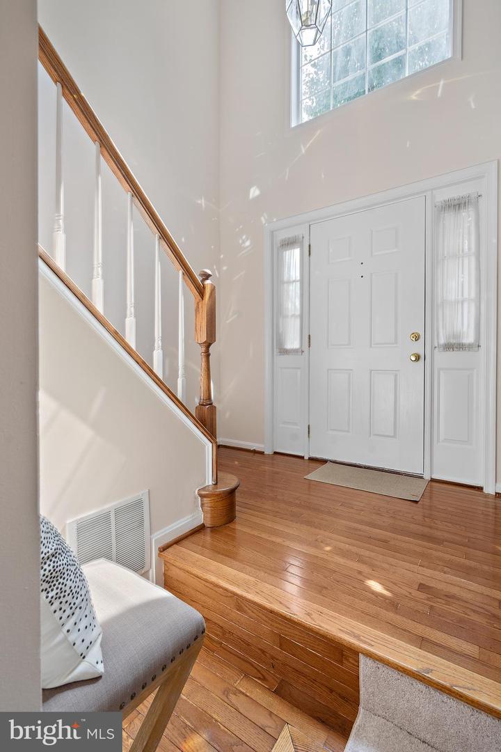 6609 DUNWICH WAY, ALEXANDRIA, Virginia 22315, 3 Bedrooms Bedrooms, ,3 BathroomsBathrooms,Residential,For sale,6609 DUNWICH WAY,VAFX2254982 MLS # VAFX2254982
