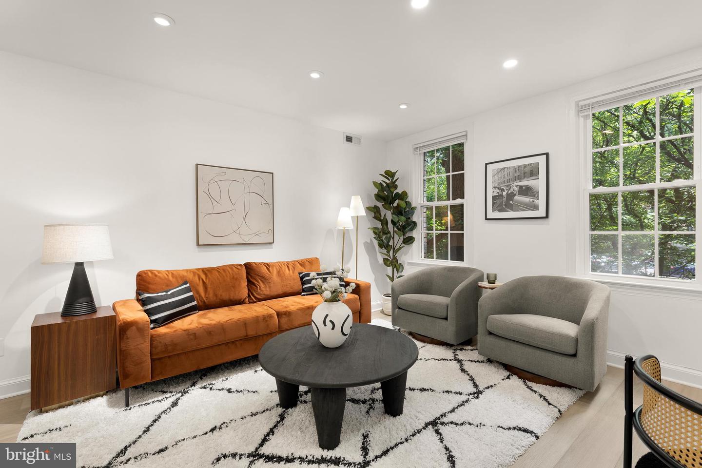 2723 ORDWAY ST NW #2, WASHINGTON, District Of Columbia 20008, 1 Bedroom Bedrooms, 3 Rooms Rooms,1 BathroomBathrooms,Residential,For sale,2723 ORDWAY ST NW #2,DCDC2209902 MLS # DCDC2209902