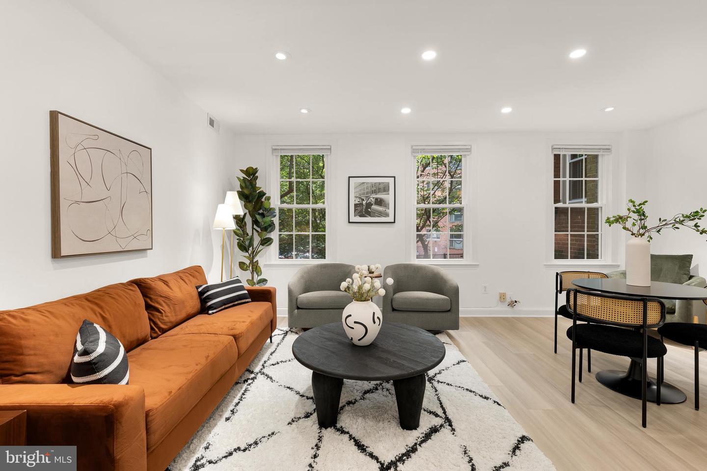 2723 ORDWAY ST NW #2, WASHINGTON, District Of Columbia 20008, 1 Bedroom Bedrooms, 3 Rooms Rooms,1 BathroomBathrooms,Residential,For sale,2723 ORDWAY ST NW #2,DCDC2209902 MLS # DCDC2209902