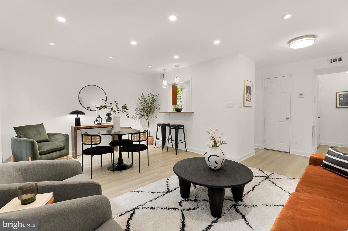 2723 ORDWAY ST NW #2, WASHINGTON, District Of Columbia 20008, 1 Bedroom Bedrooms, 3 Rooms Rooms,1 BathroomBathrooms,Residential,For sale,2723 ORDWAY ST NW #2,DCDC2209902 MLS # DCDC2209902