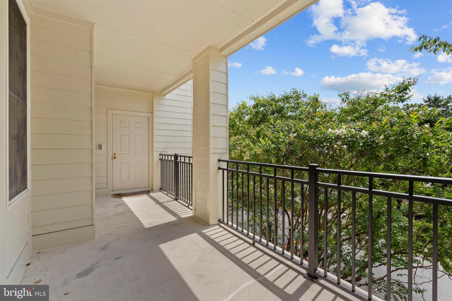 1344-C GARDEN WALL CIR #510, RESTON, Virginia 20194, 2 Bedrooms Bedrooms, ,2 BathroomsBathrooms,Residential,For sale,1344-C GARDEN WALL CIR #510,VAFX2254986 MLS # VAFX2254986