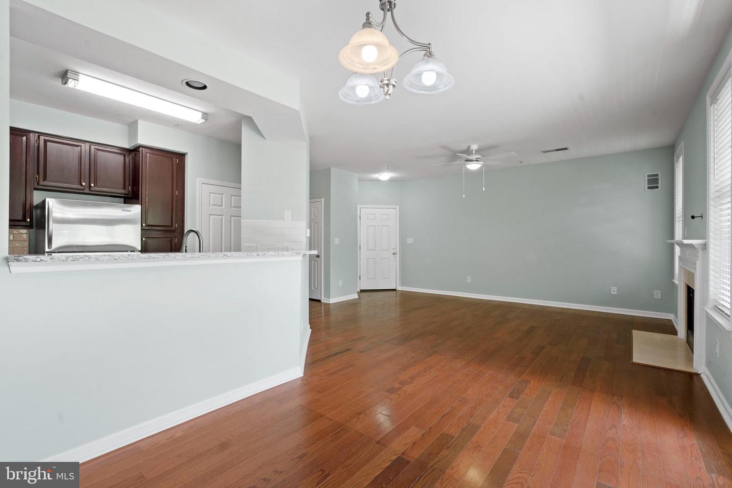 1344-C GARDEN WALL CIR #510, RESTON, Virginia 20194, 2 Bedrooms Bedrooms, ,2 BathroomsBathrooms,Residential,For sale,1344-C GARDEN WALL CIR #510,VAFX2254986 MLS # VAFX2254986