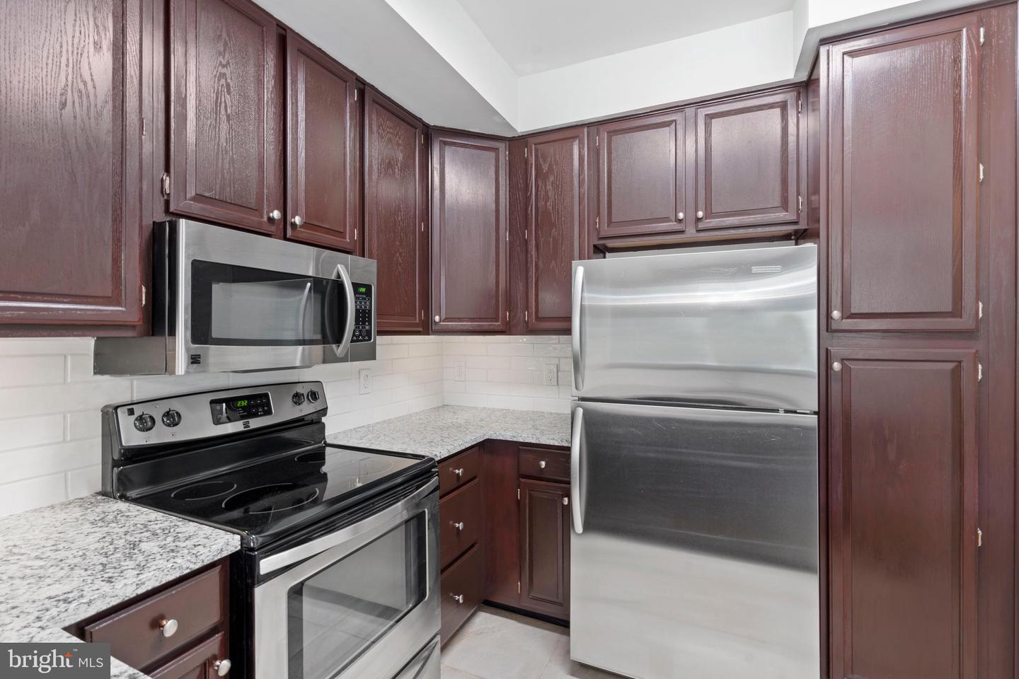 1344-C GARDEN WALL CIR #510, RESTON, Virginia 20194, 2 Bedrooms Bedrooms, ,2 BathroomsBathrooms,Residential,For sale,1344-C GARDEN WALL CIR #510,VAFX2254986 MLS # VAFX2254986