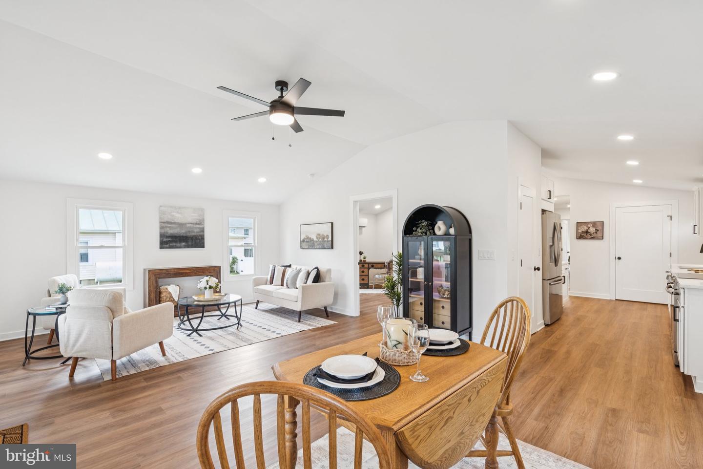 567 YORK AVE, WINCHESTER, Virginia 22601, 3 Bedrooms Bedrooms, ,2 BathroomsBathrooms,Residential,For sale,567 YORK AVE,VAWI2008664 MLS # VAWI2008664