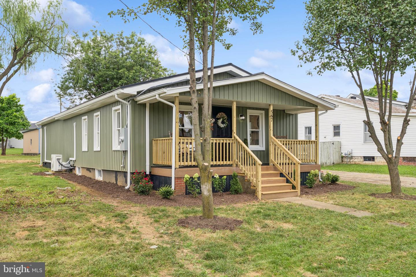567 YORK AVE, WINCHESTER, Virginia 22601, 3 Bedrooms Bedrooms, ,2 BathroomsBathrooms,Residential,For sale,567 YORK AVE,VAWI2008664 MLS # VAWI2008664