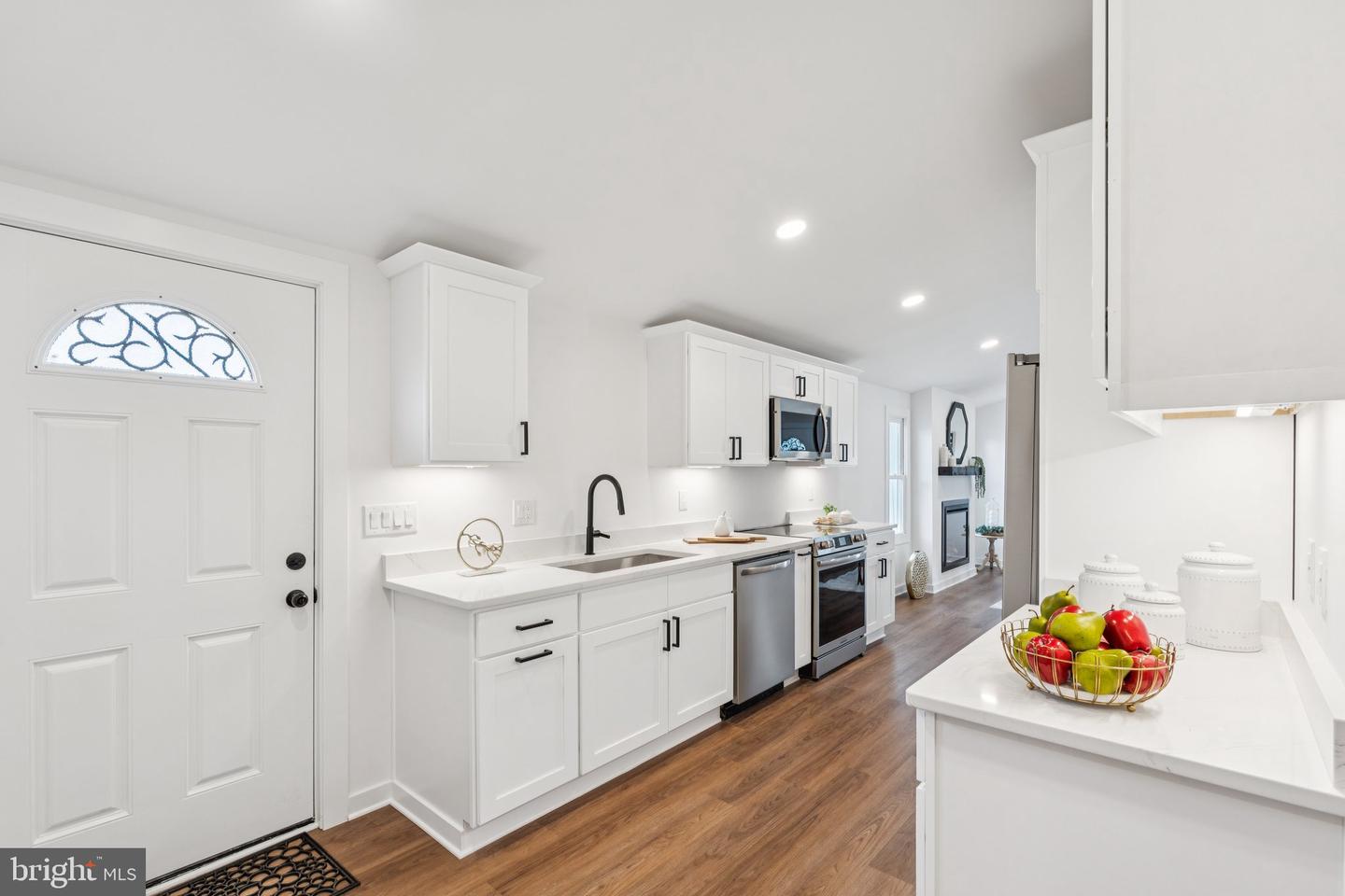 567 YORK AVE, WINCHESTER, Virginia 22601, 3 Bedrooms Bedrooms, ,2 BathroomsBathrooms,Residential,For sale,567 YORK AVE,VAWI2008664 MLS # VAWI2008664