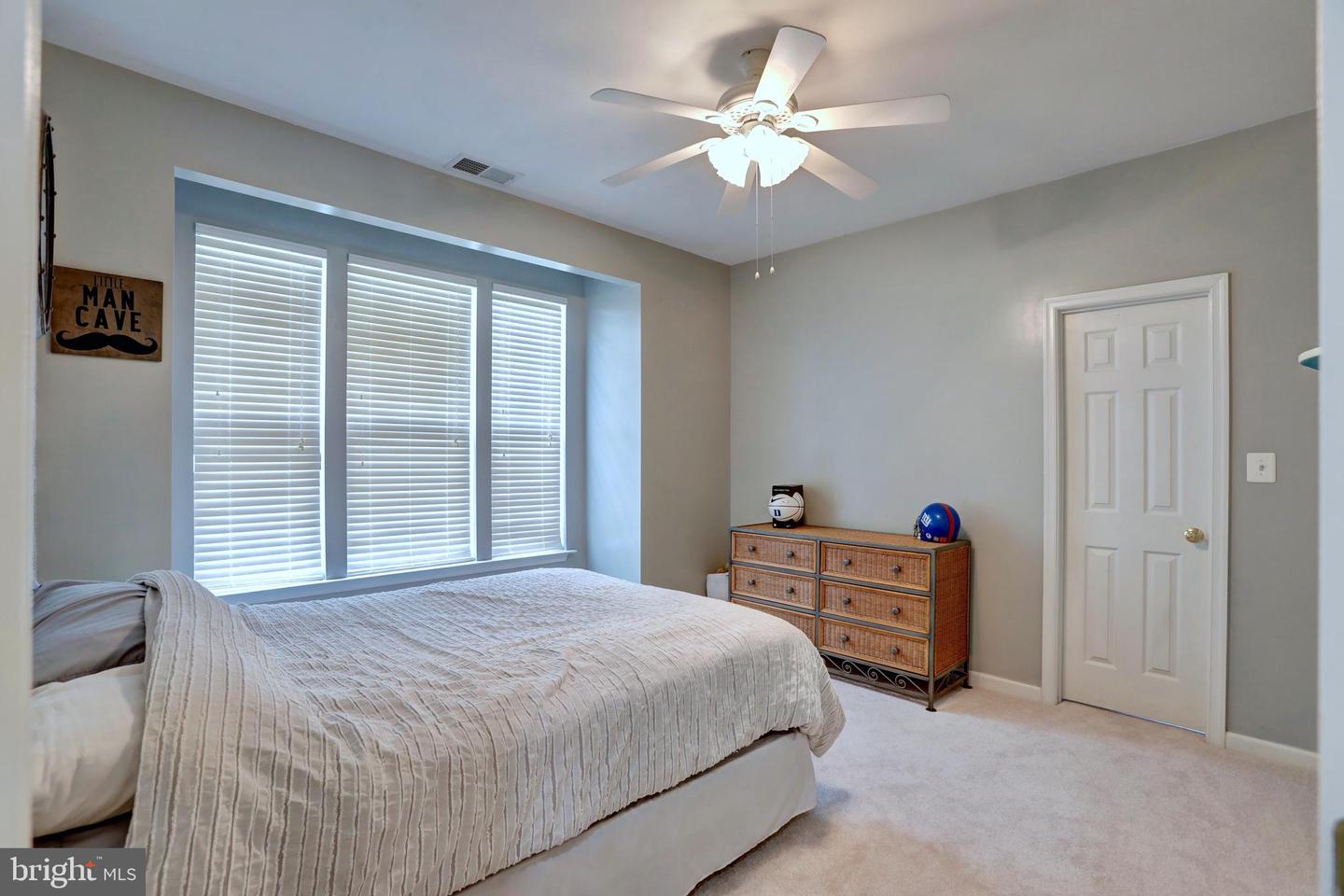 10119 ORLAND STONE DR, BRISTOW, Virginia 20136, 4 Bedrooms Bedrooms, ,3 BathroomsBathrooms,Residential,For sale,10119 ORLAND STONE DR,VAPW2099032 MLS # VAPW2099032