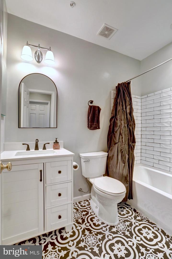 10119 ORLAND STONE DR, BRISTOW, Virginia 20136, 4 Bedrooms Bedrooms, ,3 BathroomsBathrooms,Residential,For sale,10119 ORLAND STONE DR,VAPW2099032 MLS # VAPW2099032