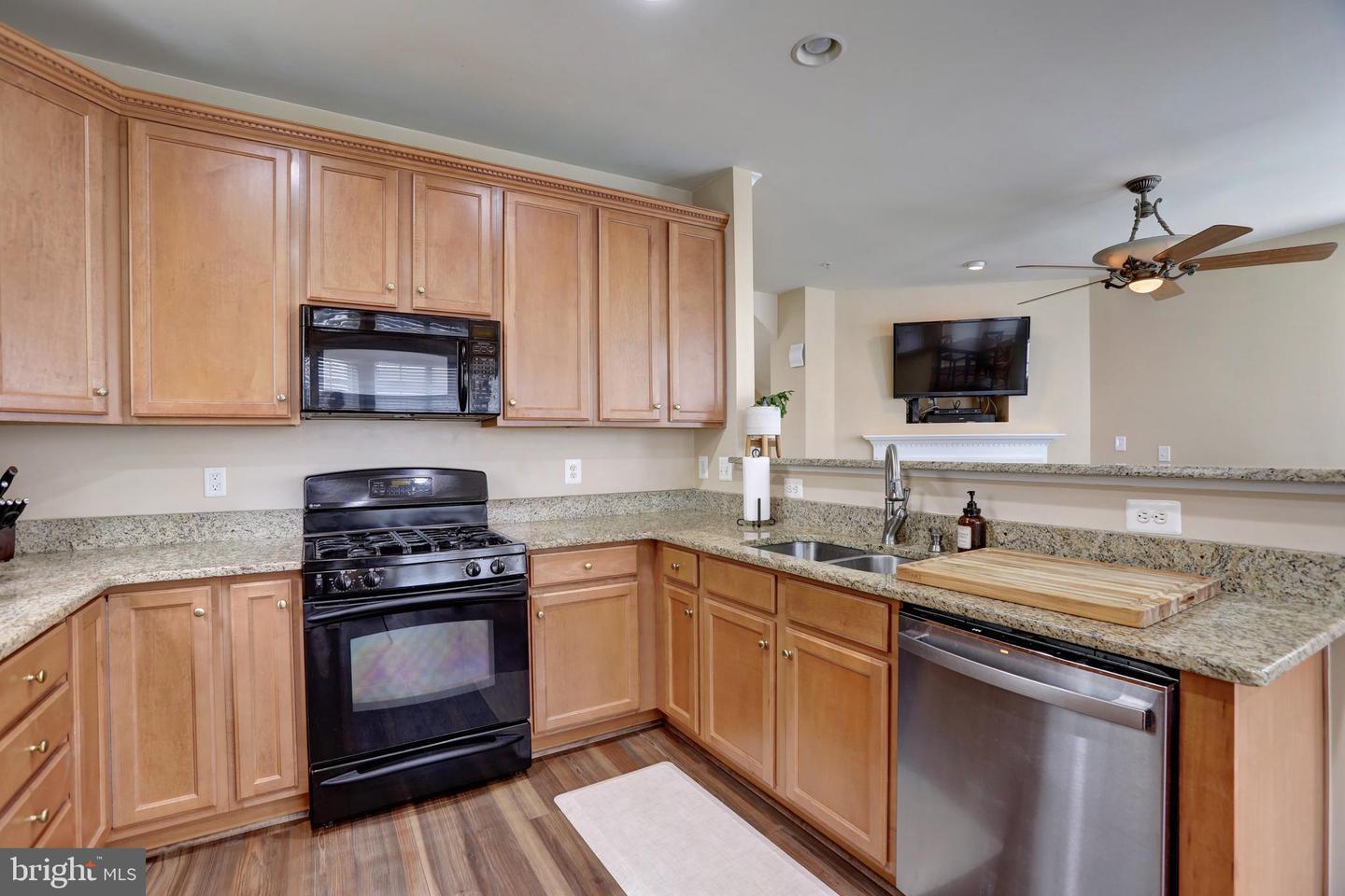 10119 ORLAND STONE DR, BRISTOW, Virginia 20136, 4 Bedrooms Bedrooms, ,3 BathroomsBathrooms,Residential,For sale,10119 ORLAND STONE DR,VAPW2099032 MLS # VAPW2099032