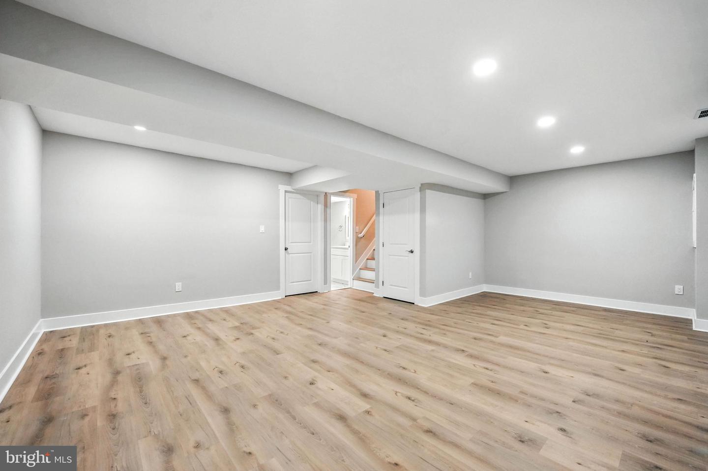 9510 CHERRY OAK CT, BURKE, Virginia 22015, 3 Bedrooms Bedrooms, ,3 BathroomsBathrooms,Residential,For sale,9510 CHERRY OAK CT,VAFX2255396 MLS # VAFX2255396