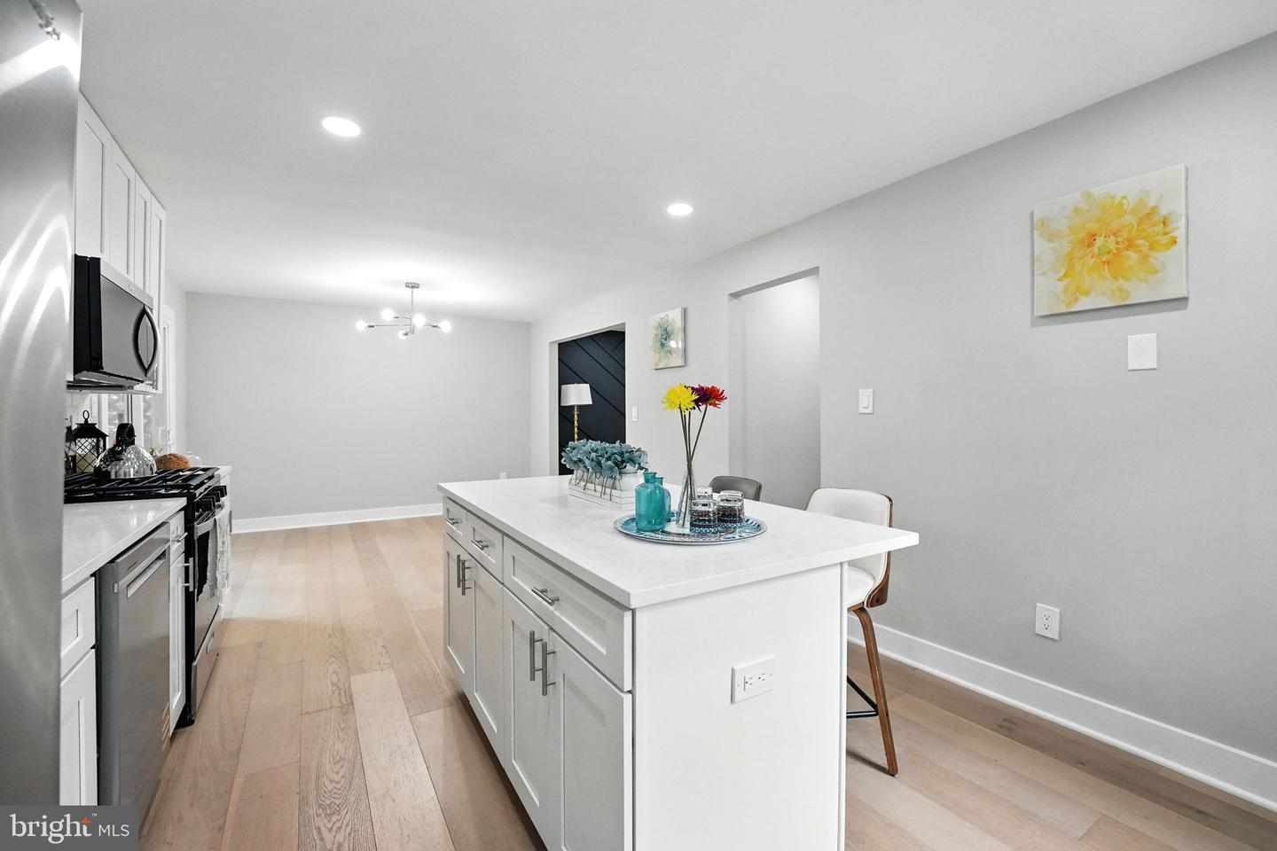 9510 CHERRY OAK CT, BURKE, Virginia 22015, 3 Bedrooms Bedrooms, ,3 BathroomsBathrooms,Residential,For sale,9510 CHERRY OAK CT,VAFX2255396 MLS # VAFX2255396