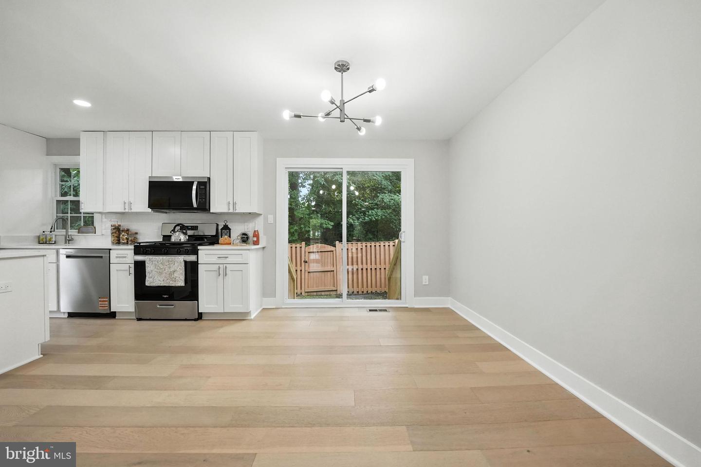 9510 CHERRY OAK CT, BURKE, Virginia 22015, 3 Bedrooms Bedrooms, ,3 BathroomsBathrooms,Residential,For sale,9510 CHERRY OAK CT,VAFX2255396 MLS # VAFX2255396