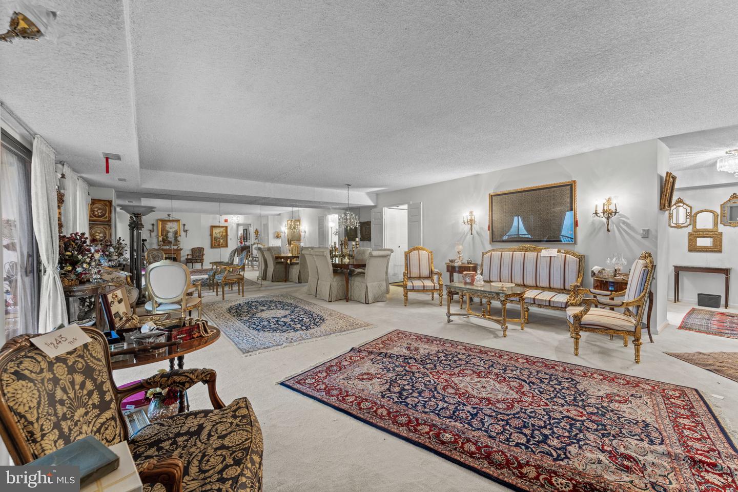 3800 POWELL LN #1002, FALLS CHURCH, Virginia 22041, 2 Bedrooms Bedrooms, ,2 BathroomsBathrooms,Residential,For sale,3800 POWELL LN #1002,VAFX2255092 MLS # VAFX2255092