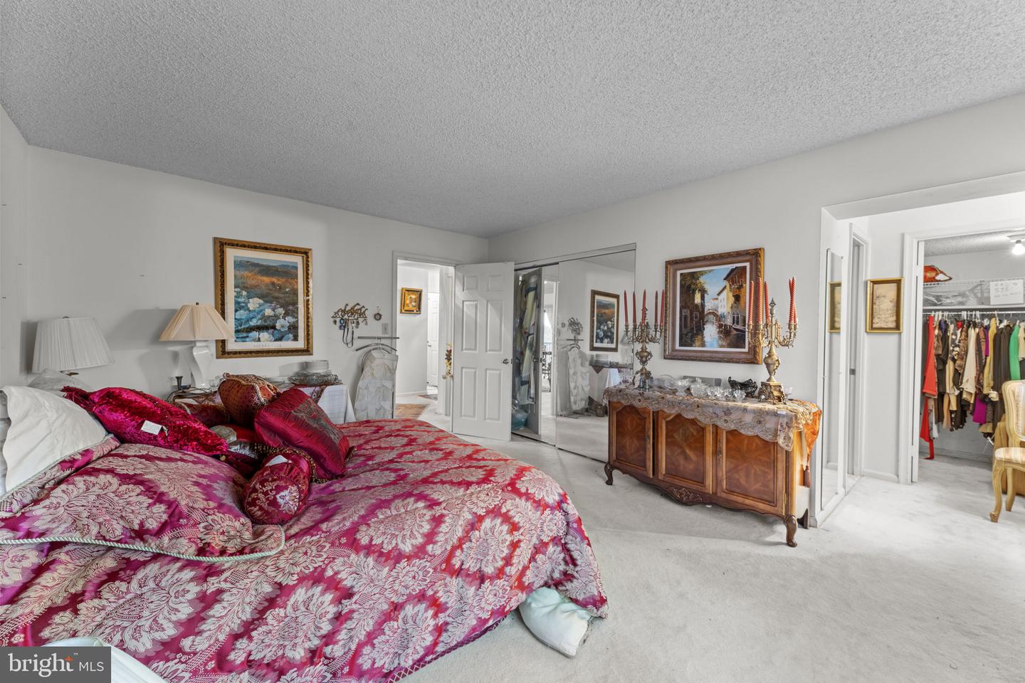 3800 POWELL LN #1002, FALLS CHURCH, Virginia 22041, 2 Bedrooms Bedrooms, ,2 BathroomsBathrooms,Residential,For sale,3800 POWELL LN #1002,VAFX2255092 MLS # VAFX2255092