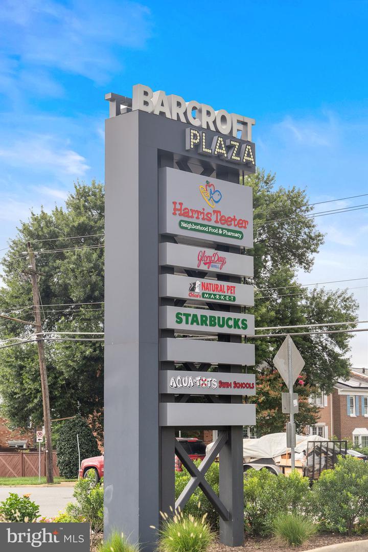 3800 POWELL LN #1002, FALLS CHURCH, Virginia 22041, 2 Bedrooms Bedrooms, ,2 BathroomsBathrooms,Residential,For sale,3800 POWELL LN #1002,VAFX2255092 MLS # VAFX2255092