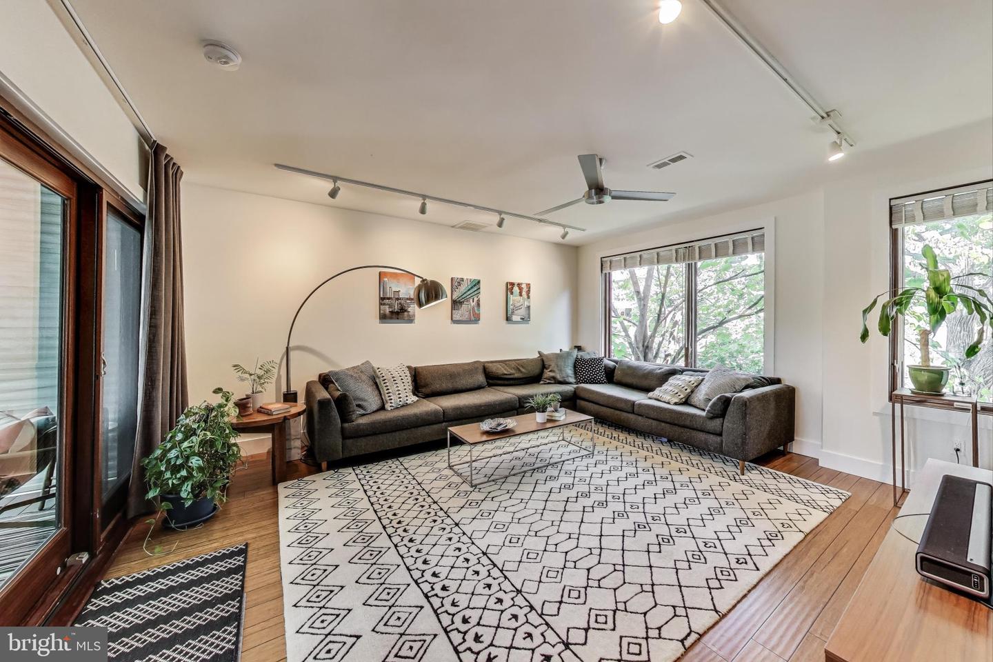 1819 D ST SE, WASHINGTON, District Of Columbia 20003, 4 Bedrooms Bedrooms, ,3 BathroomsBathrooms,Residential,For sale,1819 D ST SE,DCDC2210050 MLS # DCDC2210050