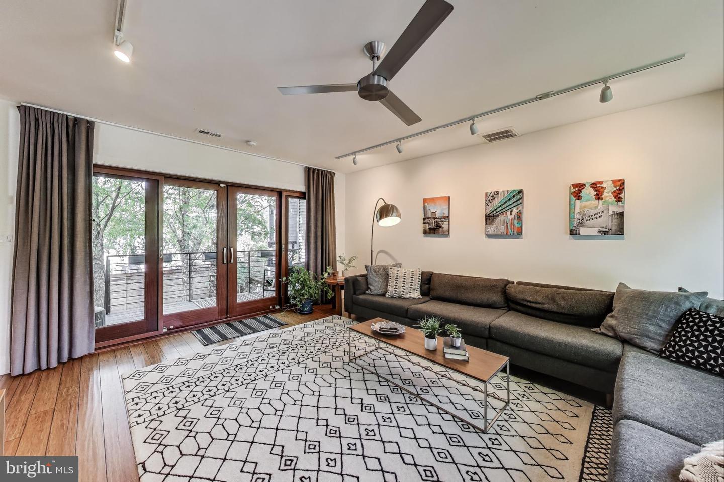 1819 D ST SE, WASHINGTON, District Of Columbia 20003, 4 Bedrooms Bedrooms, ,3 BathroomsBathrooms,Residential,For sale,1819 D ST SE,DCDC2210050 MLS # DCDC2210050