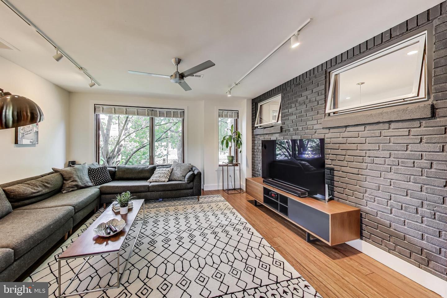 1819 D ST SE, WASHINGTON, District Of Columbia 20003, 4 Bedrooms Bedrooms, ,3 BathroomsBathrooms,Residential,For sale,1819 D ST SE,DCDC2210050 MLS # DCDC2210050