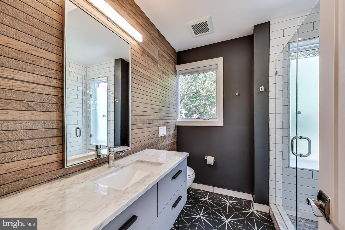 1819 D ST SE, WASHINGTON, District Of Columbia 20003, 4 Bedrooms Bedrooms, ,3 BathroomsBathrooms,Residential,For sale,1819 D ST SE,DCDC2210050 MLS # DCDC2210050