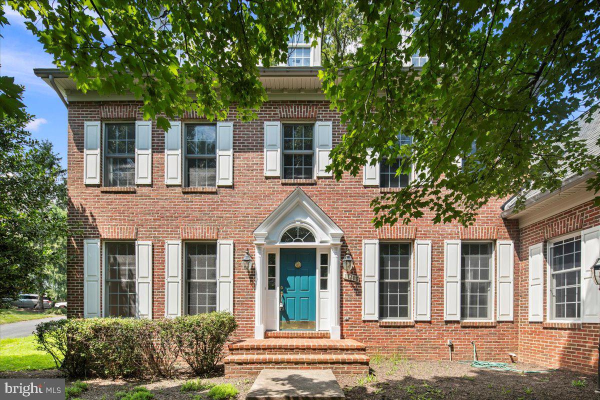 11408 GREEN MOOR LN, OAKTON, Virginia 22124, 5 Bedrooms Bedrooms, ,4 BathroomsBathrooms,Residential,For sale,11408 GREEN MOOR LN,VAFX2255166 MLS # VAFX2255166