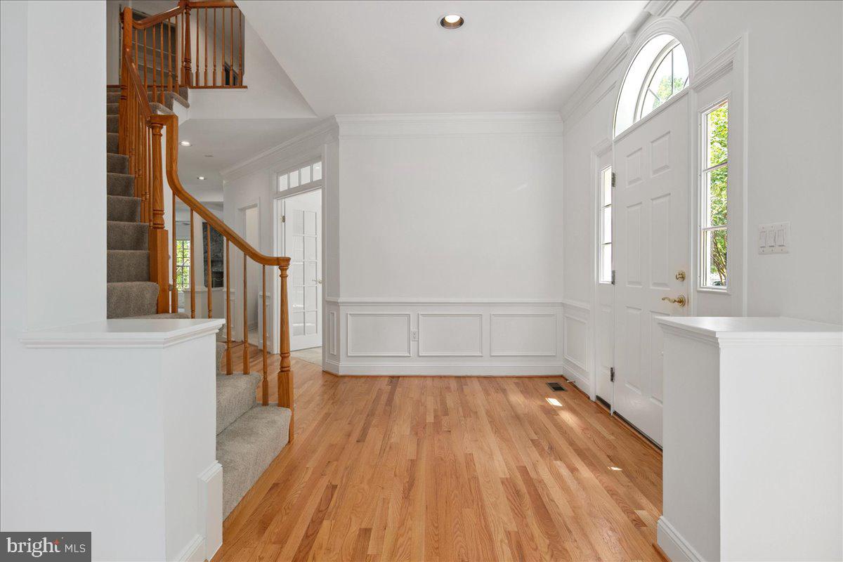 11408 GREEN MOOR LN, OAKTON, Virginia 22124, 5 Bedrooms Bedrooms, ,4 BathroomsBathrooms,Residential,For sale,11408 GREEN MOOR LN,VAFX2255166 MLS # VAFX2255166