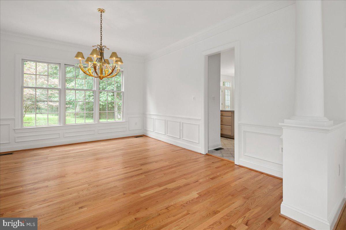 11408 GREEN MOOR LN, OAKTON, Virginia 22124, 5 Bedrooms Bedrooms, ,4 BathroomsBathrooms,Residential,For sale,11408 GREEN MOOR LN,VAFX2255166 MLS # VAFX2255166