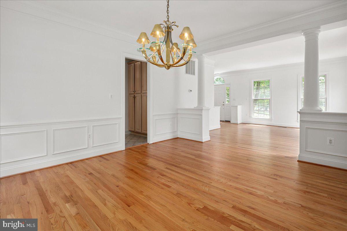 11408 GREEN MOOR LN, OAKTON, Virginia 22124, 5 Bedrooms Bedrooms, ,4 BathroomsBathrooms,Residential,For sale,11408 GREEN MOOR LN,VAFX2255166 MLS # VAFX2255166