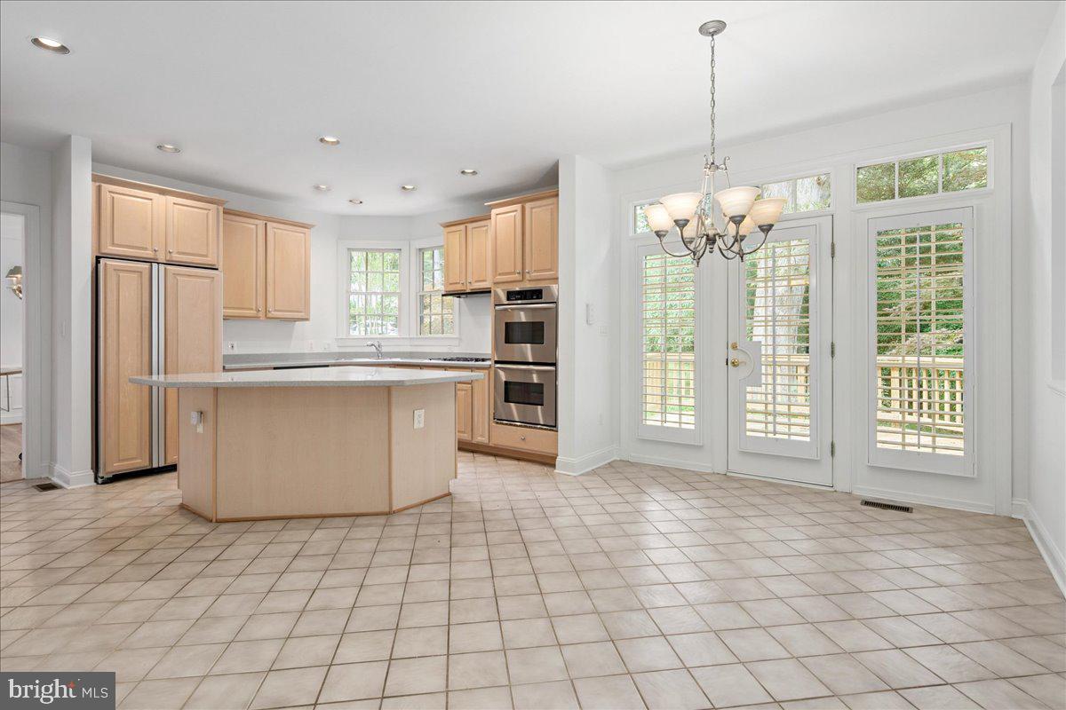 11408 GREEN MOOR LN, OAKTON, Virginia 22124, 5 Bedrooms Bedrooms, ,4 BathroomsBathrooms,Residential,For sale,11408 GREEN MOOR LN,VAFX2255166 MLS # VAFX2255166