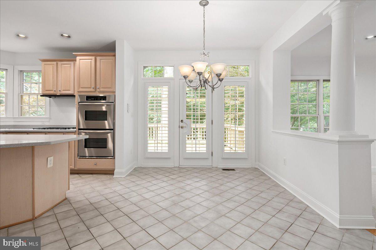 11408 GREEN MOOR LN, OAKTON, Virginia 22124, 5 Bedrooms Bedrooms, ,4 BathroomsBathrooms,Residential,For sale,11408 GREEN MOOR LN,VAFX2255166 MLS # VAFX2255166
