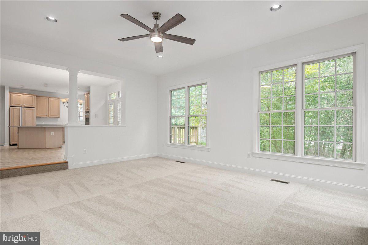 11408 GREEN MOOR LN, OAKTON, Virginia 22124, 5 Bedrooms Bedrooms, ,4 BathroomsBathrooms,Residential,For sale,11408 GREEN MOOR LN,VAFX2255166 MLS # VAFX2255166