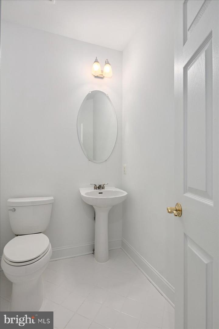 11408 GREEN MOOR LN, OAKTON, Virginia 22124, 5 Bedrooms Bedrooms, ,4 BathroomsBathrooms,Residential,For sale,11408 GREEN MOOR LN,VAFX2255166 MLS # VAFX2255166