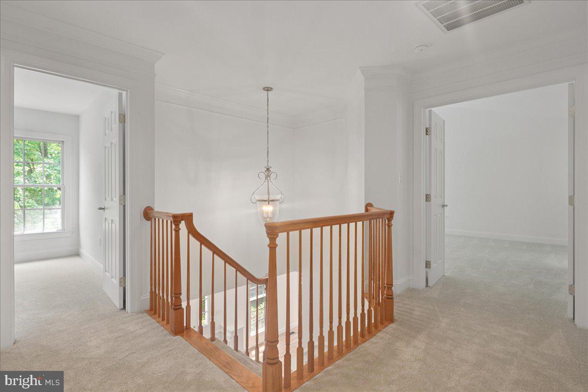 11408 GREEN MOOR LN, OAKTON, Virginia 22124, 5 Bedrooms Bedrooms, ,4 BathroomsBathrooms,Residential,For sale,11408 GREEN MOOR LN,VAFX2255166 MLS # VAFX2255166