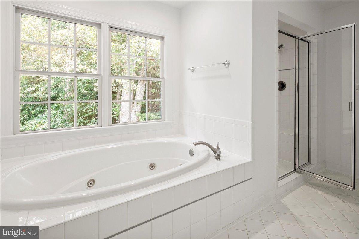 11408 GREEN MOOR LN, OAKTON, Virginia 22124, 5 Bedrooms Bedrooms, ,4 BathroomsBathrooms,Residential,For sale,11408 GREEN MOOR LN,VAFX2255166 MLS # VAFX2255166