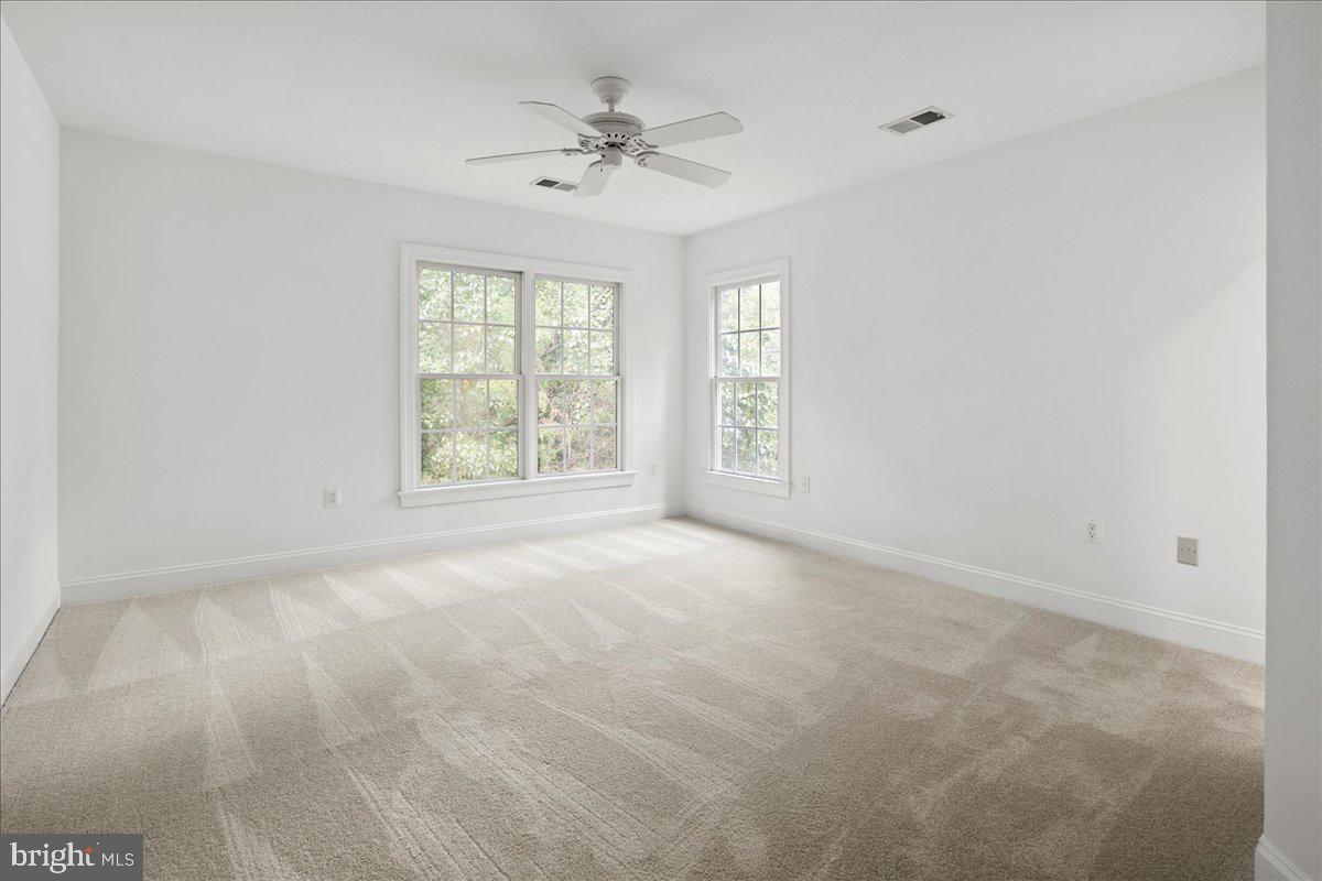 11408 GREEN MOOR LN, OAKTON, Virginia 22124, 5 Bedrooms Bedrooms, ,4 BathroomsBathrooms,Residential,For sale,11408 GREEN MOOR LN,VAFX2255166 MLS # VAFX2255166