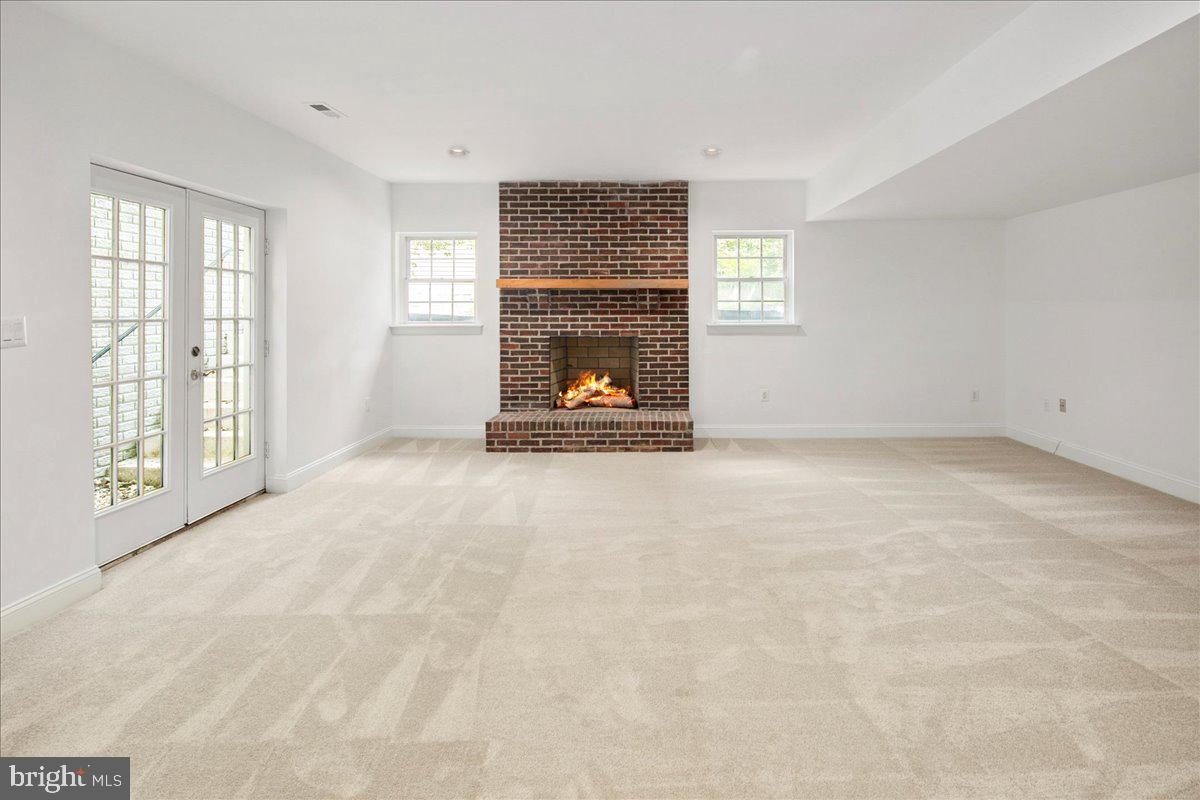 11408 GREEN MOOR LN, OAKTON, Virginia 22124, 5 Bedrooms Bedrooms, ,4 BathroomsBathrooms,Residential,For sale,11408 GREEN MOOR LN,VAFX2255166 MLS # VAFX2255166